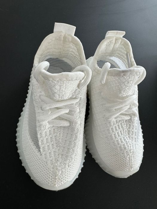 Кросівки дитячі білі нові розмір 22