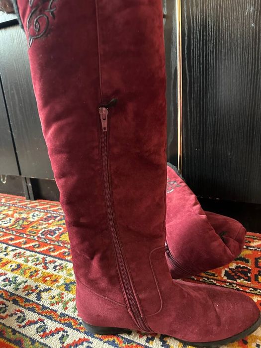 Сапожки жіночі..