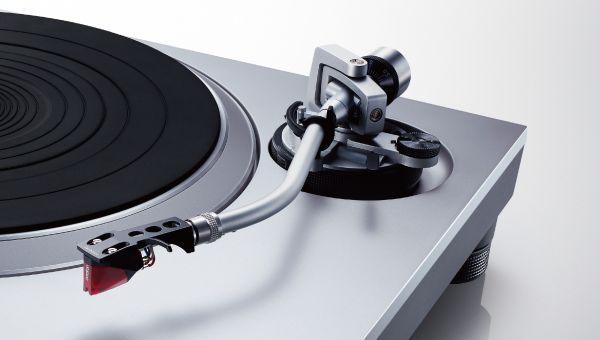 TECHNICS SL-1500CEG-S - Srebrny Zapytaj o specjalną ofertę!