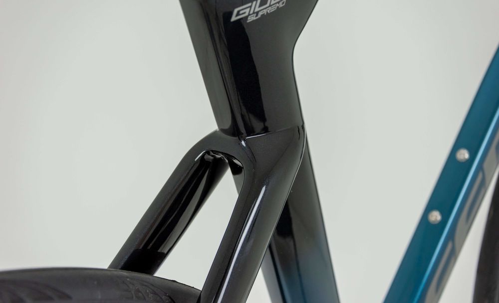 Nowy rower szosowy SENSA GIULIA SUPREMO Shimano 105 Di2 / Ultegra Di2