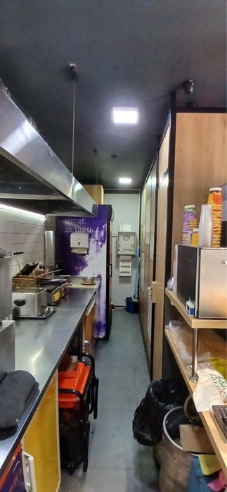 Продам готовий бізнес разом з обладнання біля виходу з метро Гагаріна