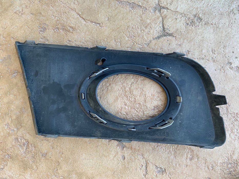 Заглушка протитуманної фари Амарок