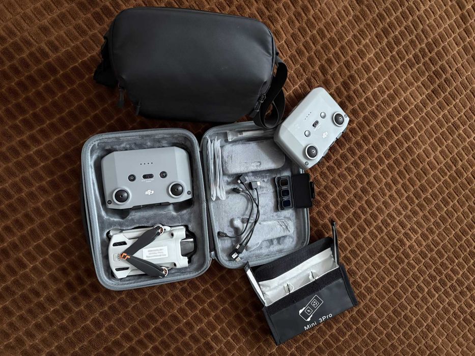DJI Mini 3 Pro + 3 baterie (18/26/29 cykli) + filtry ND — stan idealny