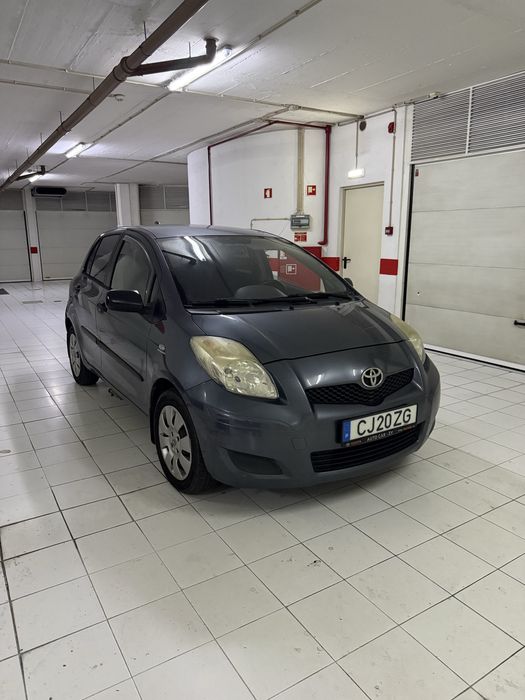 Vendo toyota yaris 1.0 gasolina/gpl