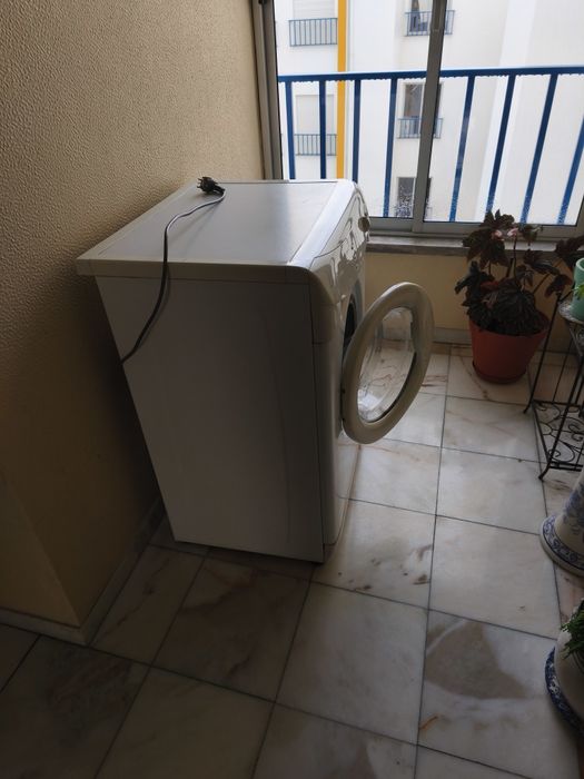 Máquina de lavar roupa