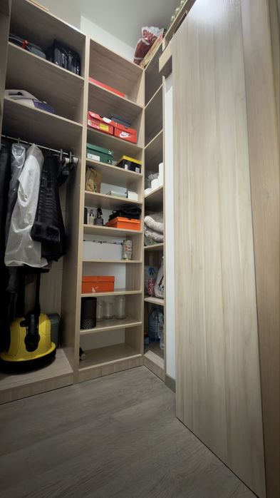 Продам 3к квартирус немонтом  в клубном доме!Центр