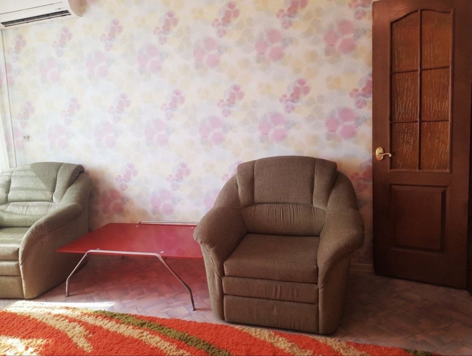 1 кім. Кв на  Героів Украіни ( Молодіжний, Сталінграда)