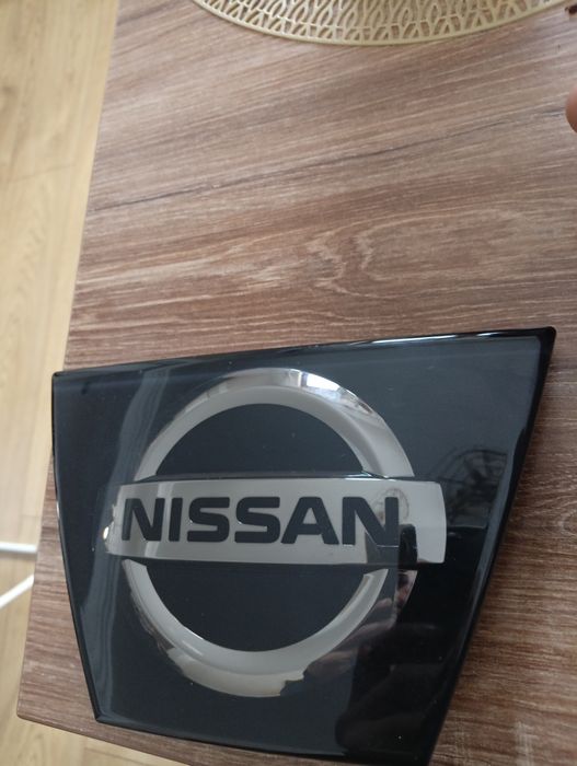 Logo znaczek emblemat nissan Micra k14 ori