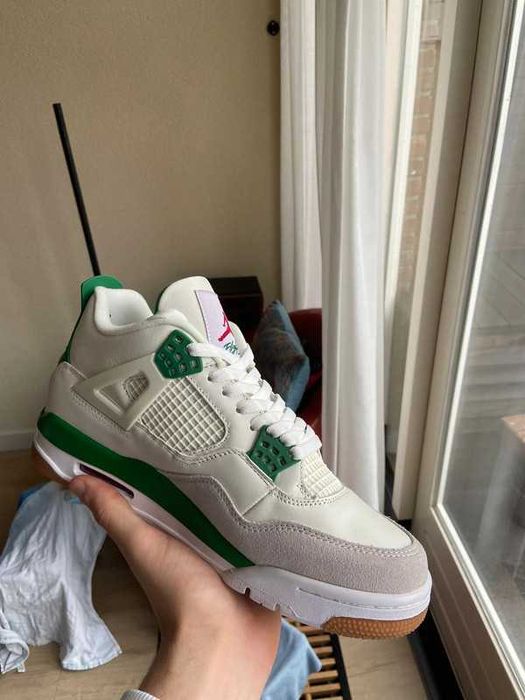 Jordan 4 Retro SB Sosnowa zieleń  EUR 43