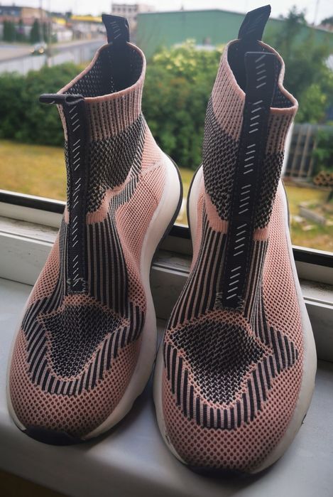 Buty Bershka rozmiar 37 cm