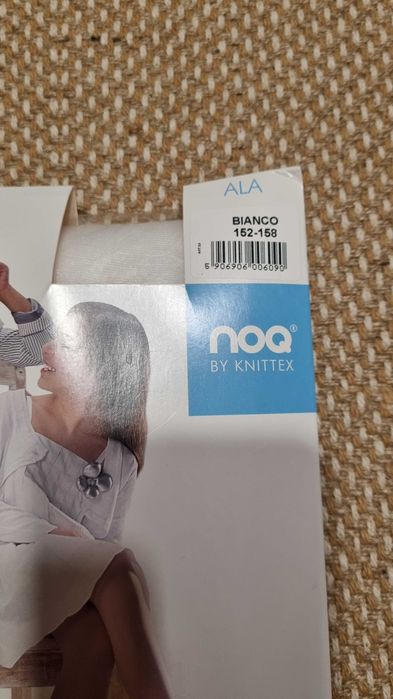 Dodatki komunijne, wianki, rajstopy