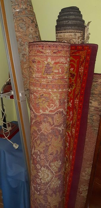 Ковры напольные или настенные.