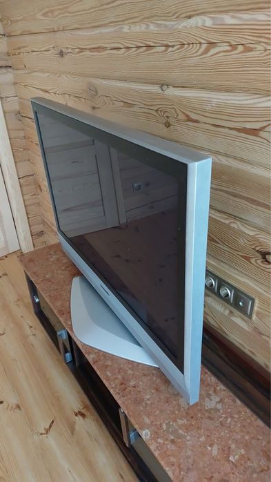 Продсю тумбу під телевізор