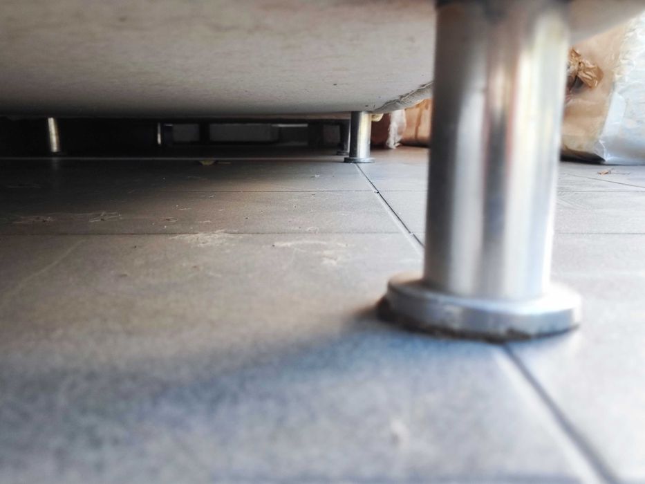 Sofá 2 Pessoas Em Couro Bege