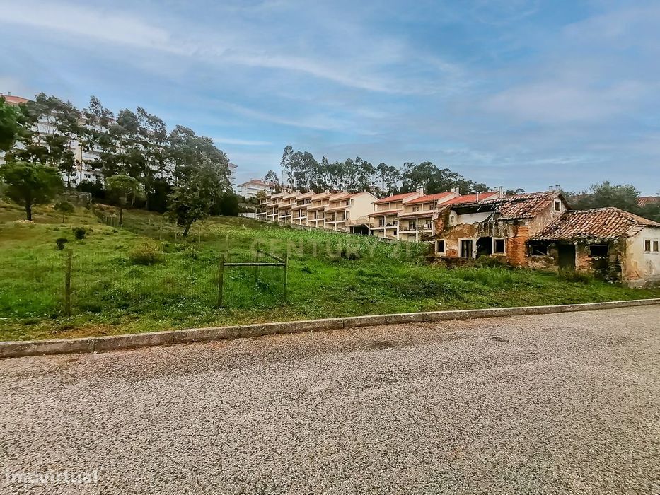 Terreno para construção de 3887 MT2  no Telheiro, em Leiria