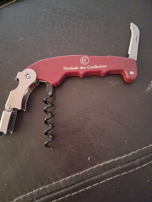 Saca rolhas duplo impulso