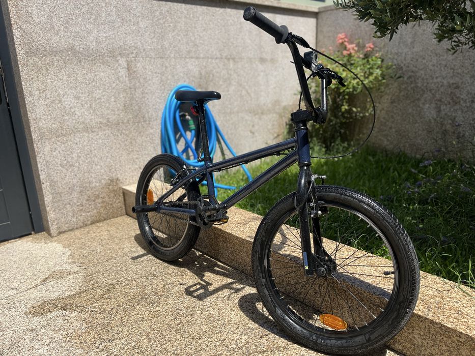 Bicicleta  bmx da decatlon em muito bom estado