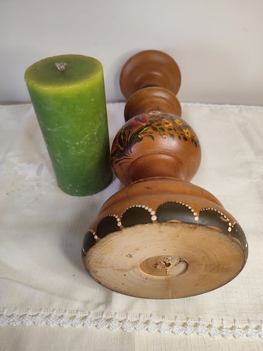 Castiçal de Madeira pintado à mão