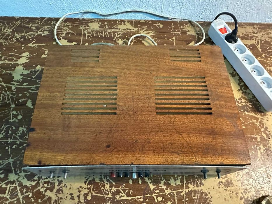 Wzmacniacz POLKAT Moderato 301