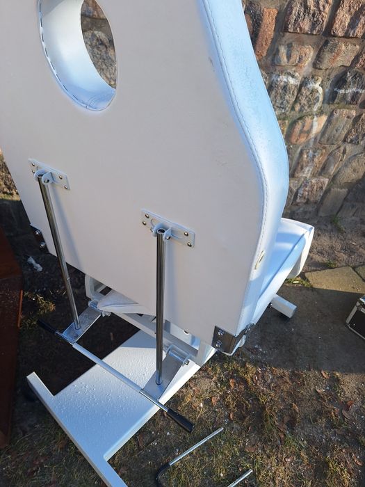 Fotel kosmetyczny biała skóra .