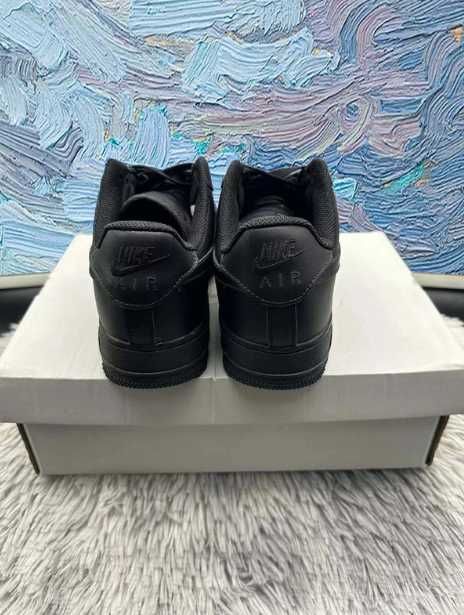 Pasuje bardzo dobrze do ubrań. Rozmiar.43