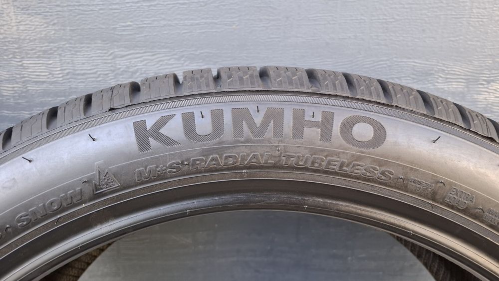 Kumho 235/45 R20 WinterCraft WS71 SUV