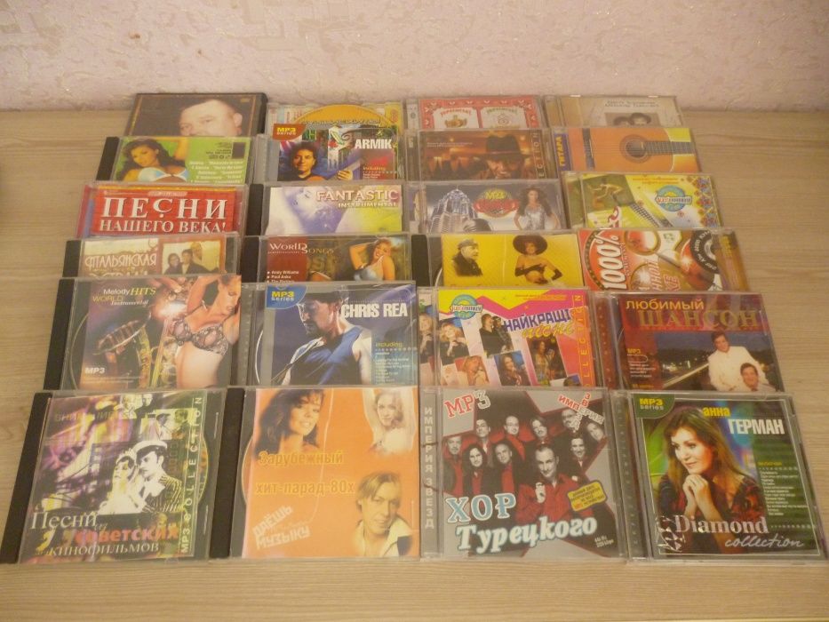 Видеокассеты и CD, DVD диски