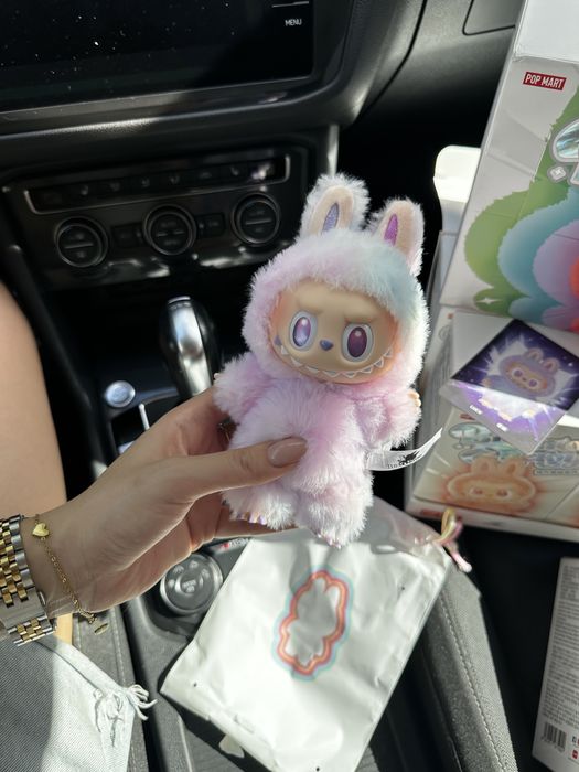 LABUBU - оригінал, серія Big into energy