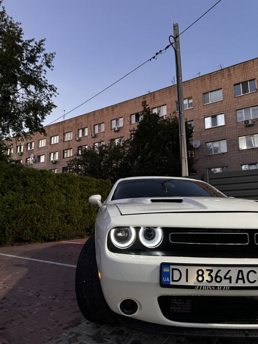 Продам Dodge Challenger