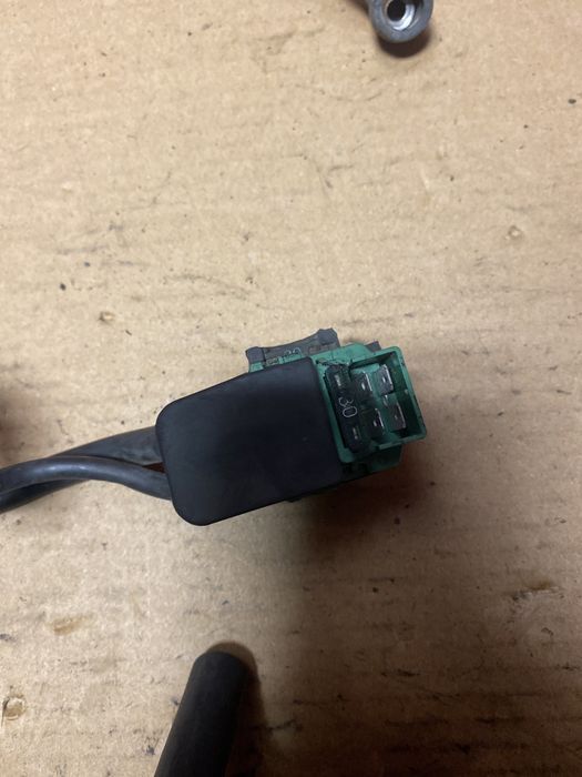 Honda VFR 750 F cewki zapłonowe B637