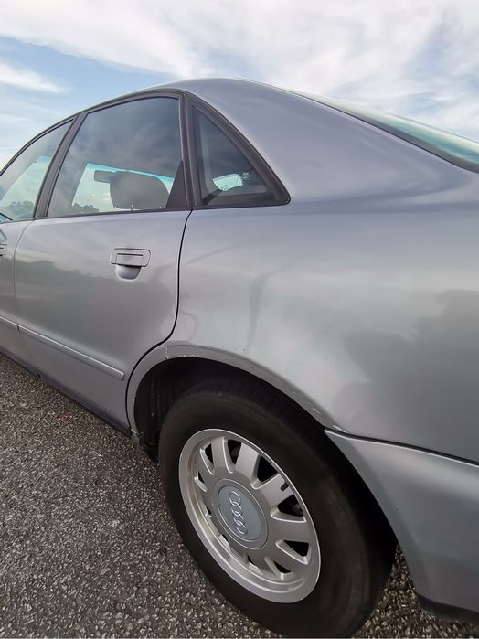 Audi A4 1.6 100cv