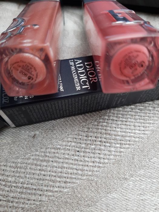 Nowy Dior błyszczyk powiększający usta  oryginalny I pelnowymiarowy
