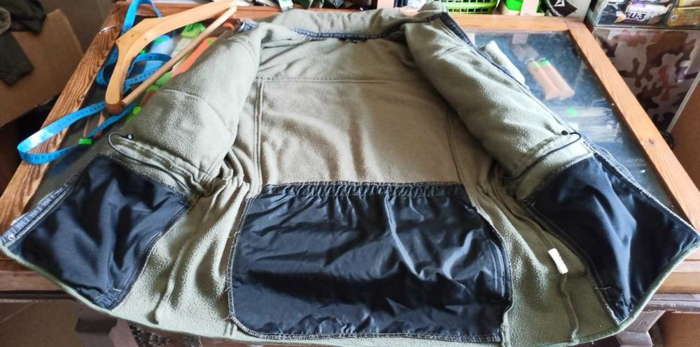 Kurtka Polarowa Myśliwska Helly Hansen r.M -17 kieszeni/ klatka 124