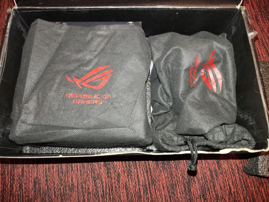 Блок живлення asus rog strix 750w 80+ gold