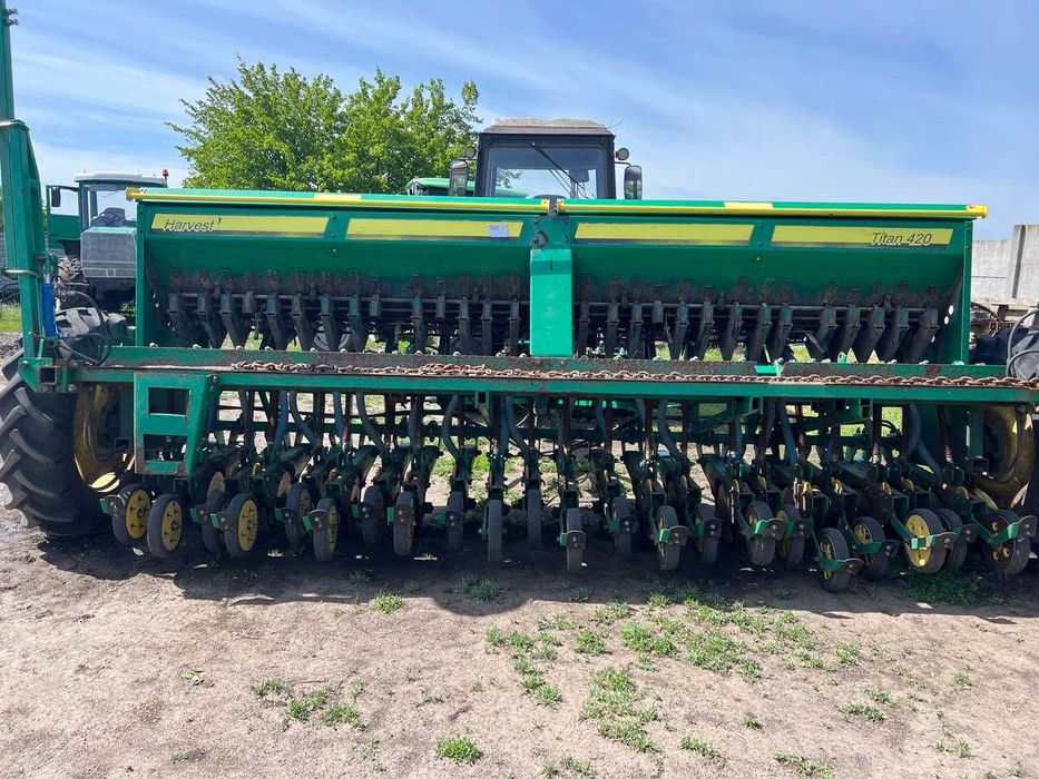 Сівалка HARVEST Titan 420 та овочева сівалка.