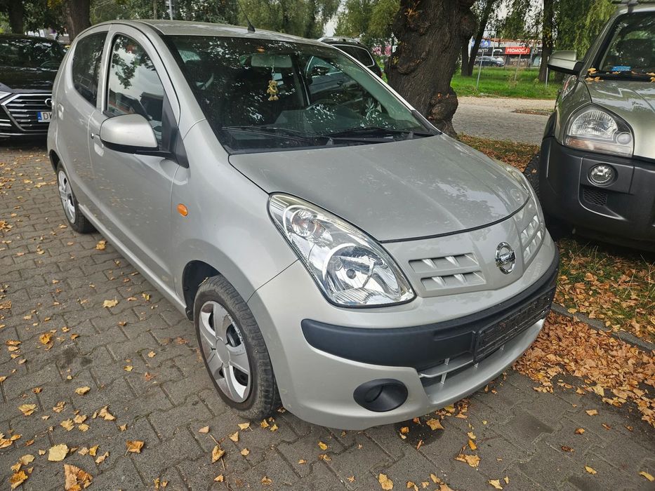 Nissan Pixo