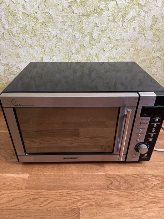 Продам  микроволновку дэу