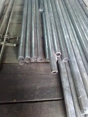 Продам труба из нержавейки зеркальная круглая