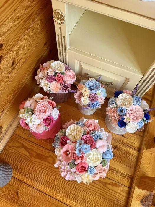 Комозиціі з мильних квітів