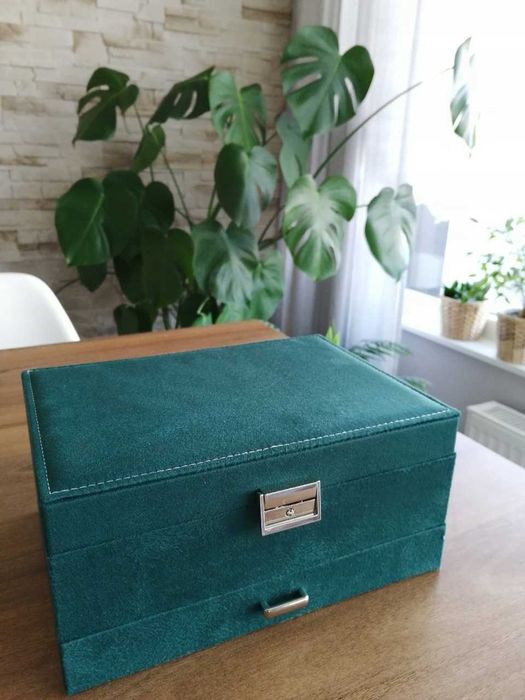 Szkatułka na biżuterię elegancki kuferek nowa