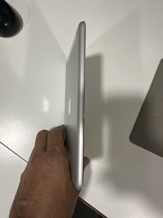 LER DESCRIÇÃO - Ipad mini - Sem uso (para peças)