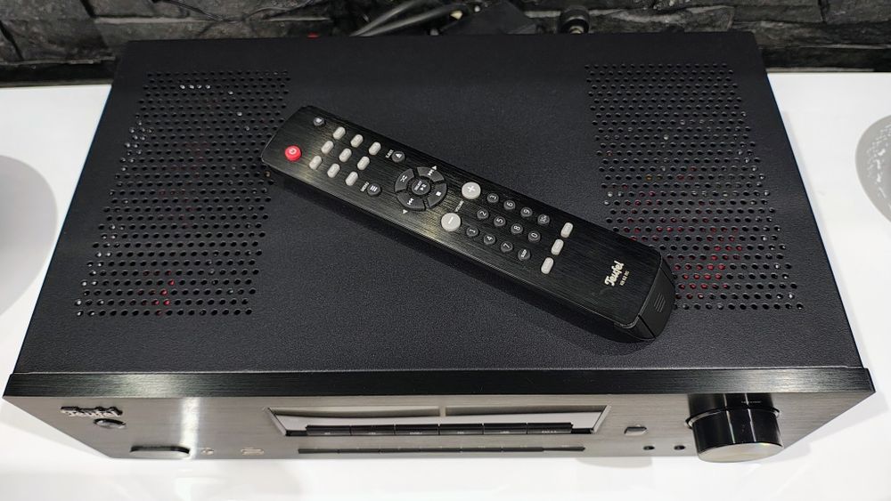 Amplituner stereo TEUFEL KB 62 CR z CD