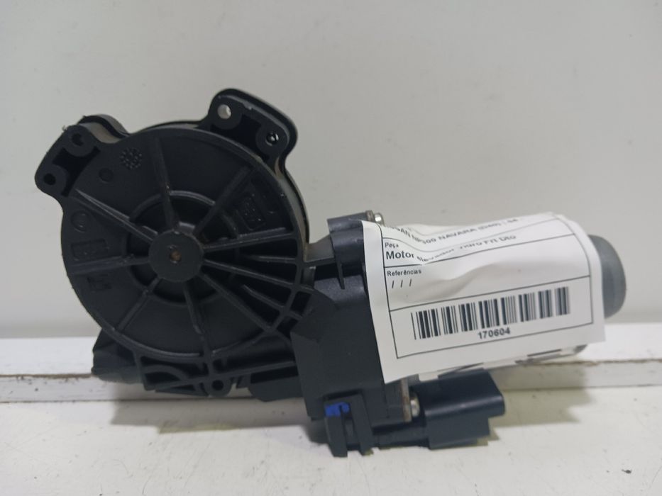 Motor vidro frente direito NISSAN NP300 Navara Pick Up (D40)