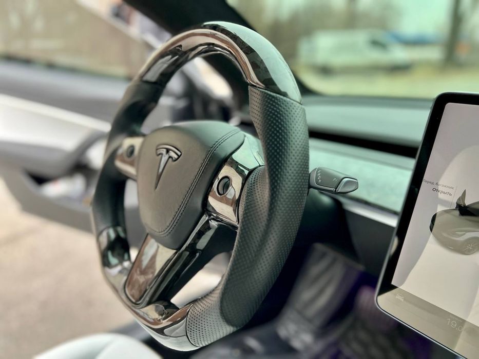 Tesla model 3 dual motor 2020