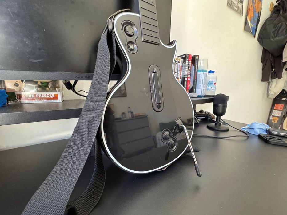 Guitarra Gibson Les Paul com DONGLE e STRAP + JOGO (Guitar Hero III Legends Of Rock / Playstation 3)