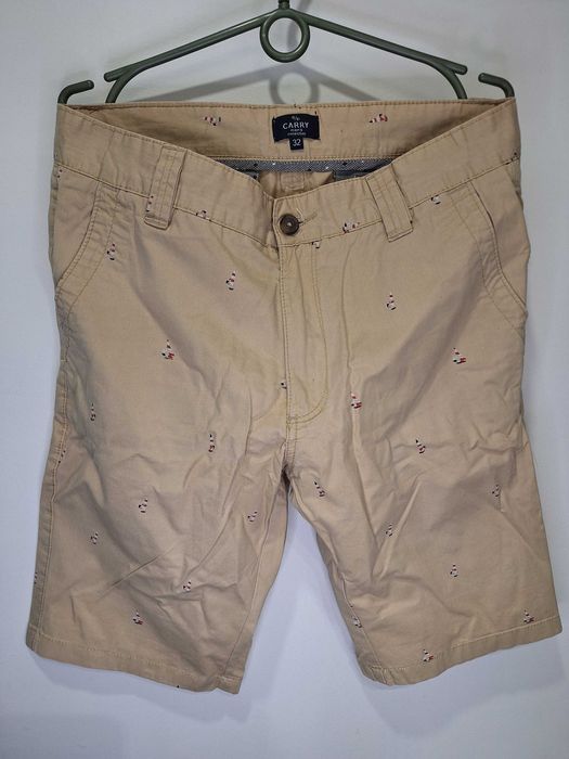 Beżowe spodenki męskie H&M