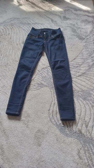 Spodnie jeans rozmiar 38