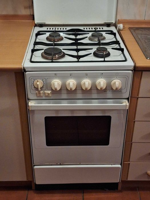 Kuchenka kuchnia gazowa Florida sprawna, dobry stan Warszawa
