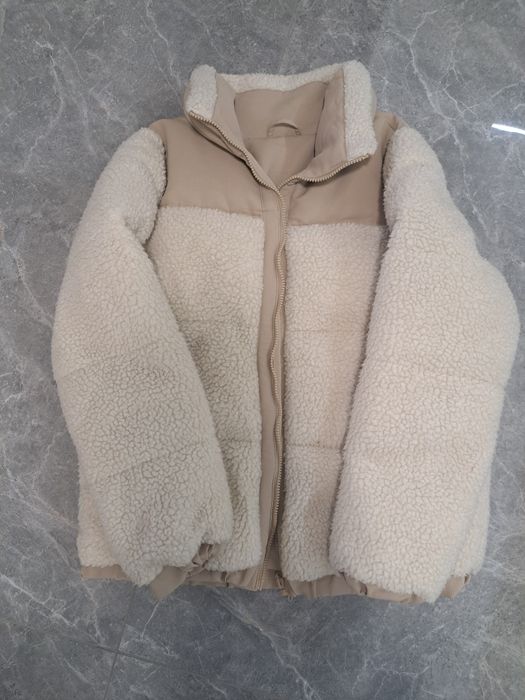 Куртка двохстороння.