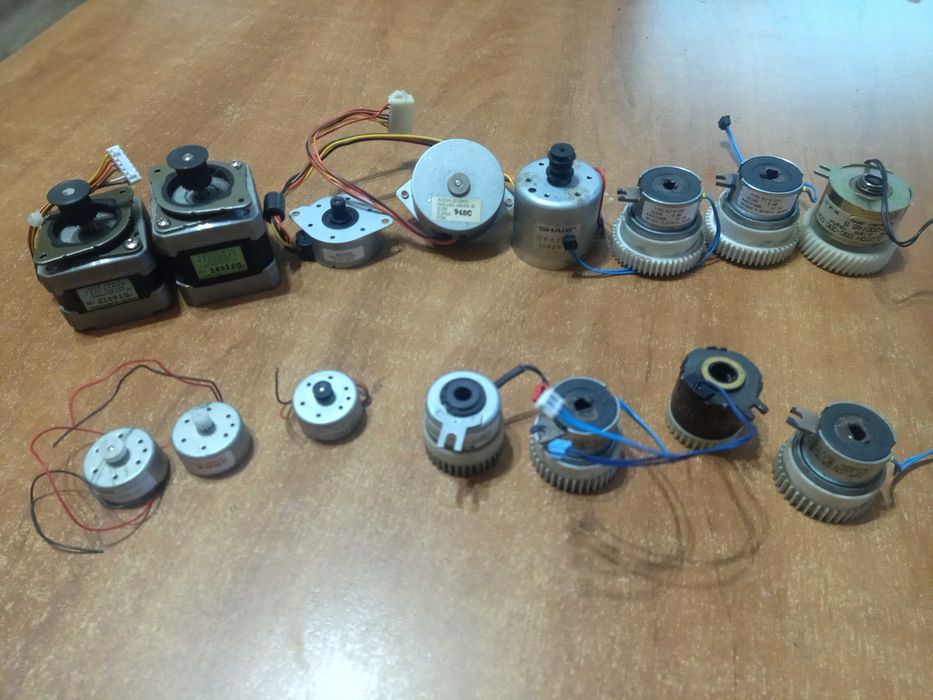 Silniki krokowe Japonia ploter / 3D / ksero  15szt